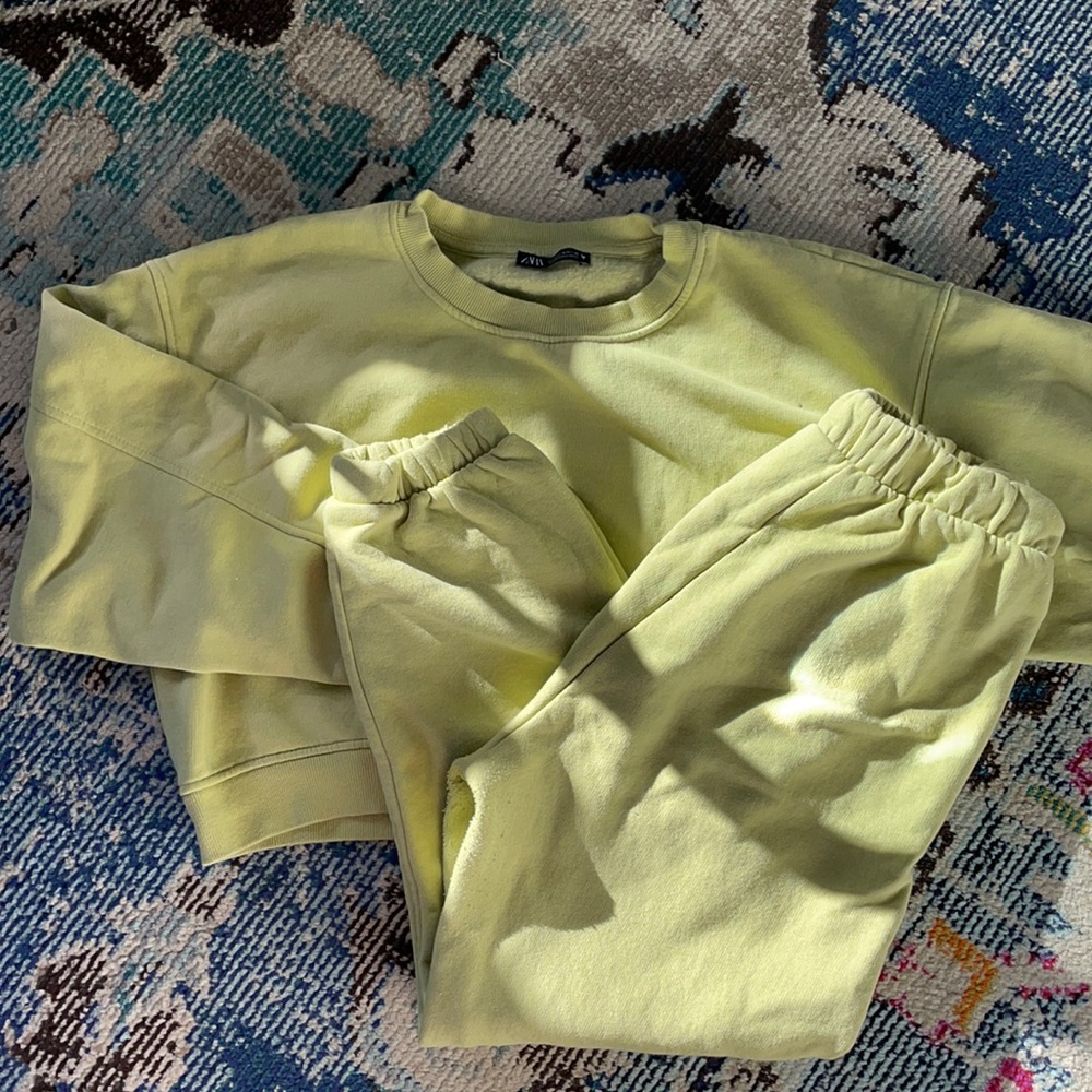 Zara sweatsuit